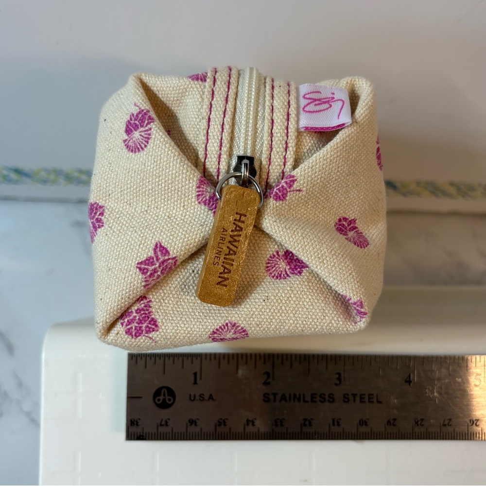 Sig Zane + Hawaiian Airlines Collab Floral Canvas Cosmetic Makeup Bag Pouch - Picture 3 of 4